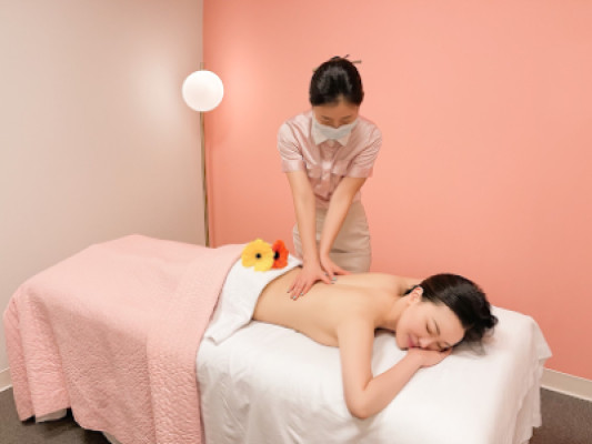 Chinese Tui-Na Massage